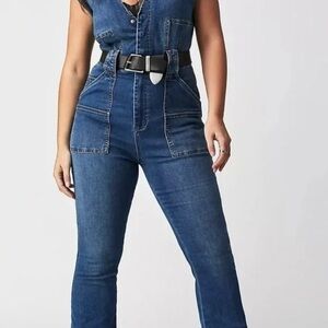 Free People/Curvy Women's Blue Denim Stretch Jumpsuit nwot 8